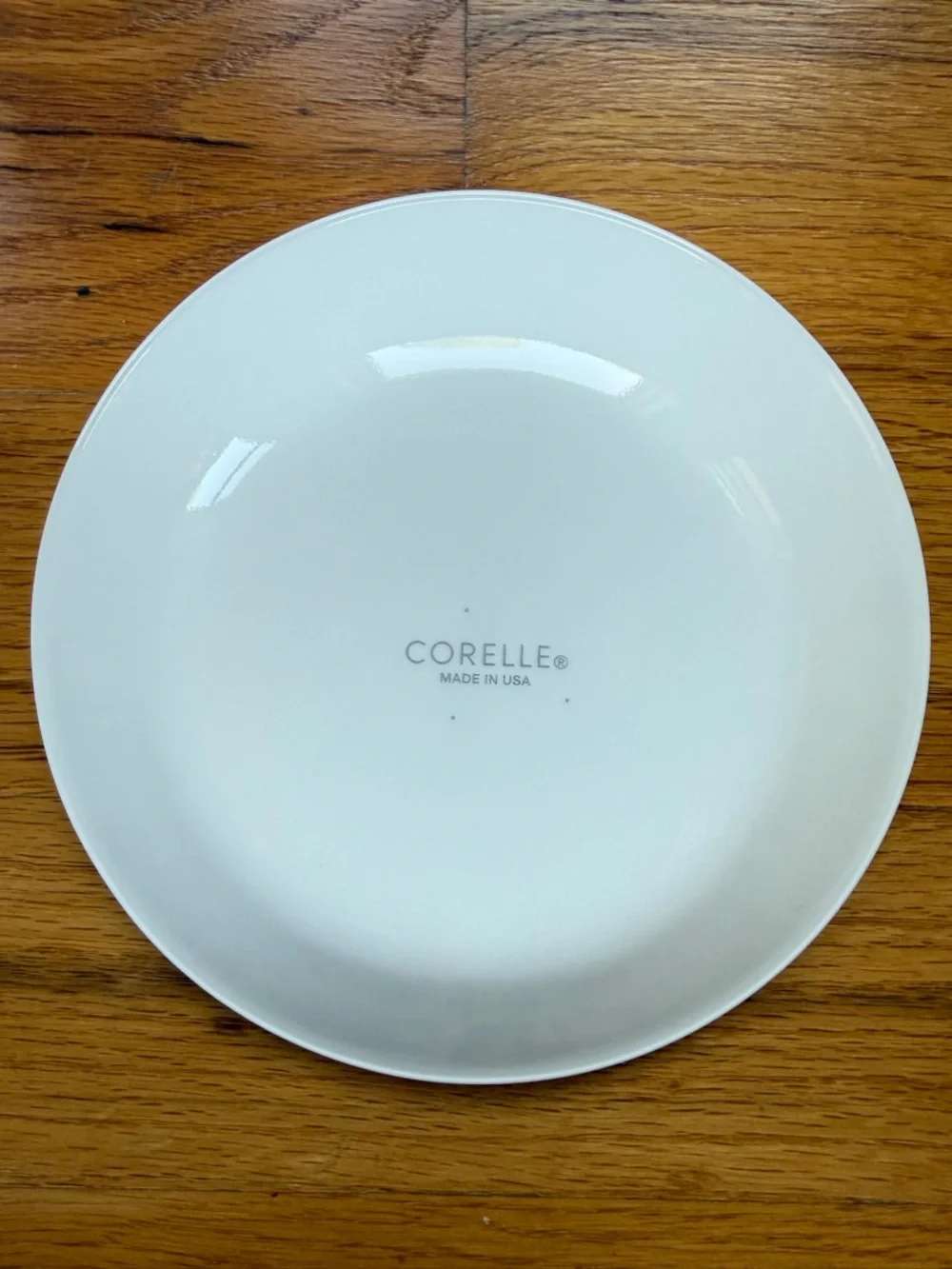 Corelle 8 Piece Set 4 Dinner and 4 Appetizer Plates Winters Frost White